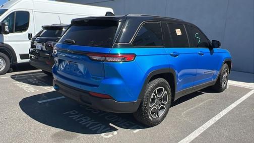Hydro Blue Pearlcoat 2023 Jeep Grand Cherokee 4xe Trailhawk