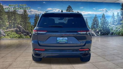 2025 Jeep Grand Cherokee Summit