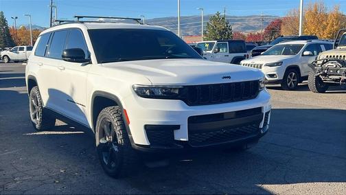 2023 Jeep Grand Cherokee L Altitude