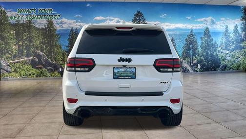 2020 Jeep Grand Cherokee SRT