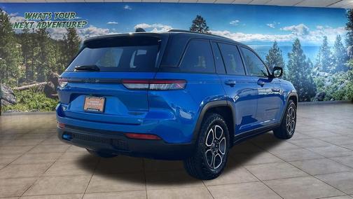 2022 Jeep Grand Cherokee 4xe Trailhawk