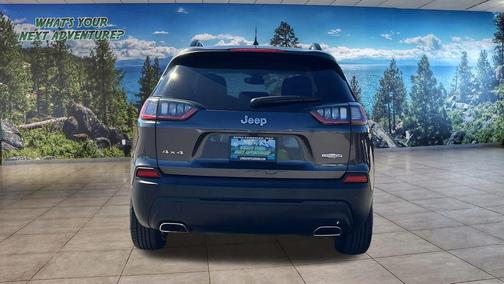 2022 Jeep Cherokee Latitude Lux