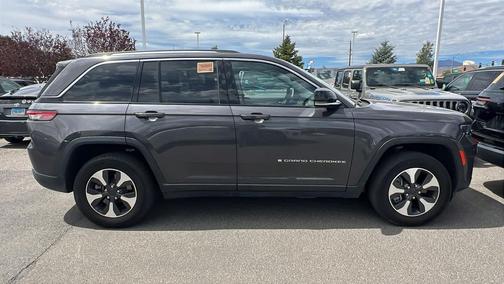 Baltic Gray Metallic Clearcoat 2023 Jeep Grand Cherokee 4xe Base