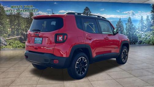 2023 Jeep Renegade Trailhawk