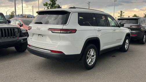 Bright White Clearcoat 2023 Jeep Grand Cherokee L Laredo