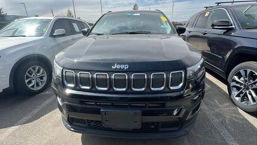 2022 Jeep Compass Latitude Lux