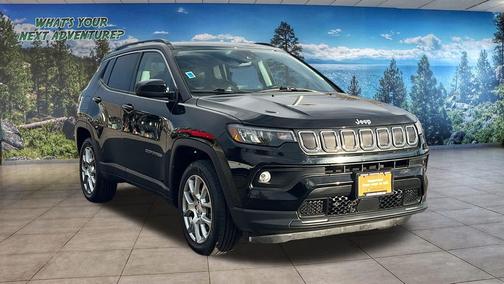 2022 Jeep Compass Latitude Lux