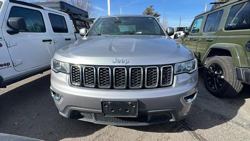 2017 Jeep Grand Cherokee Laredo