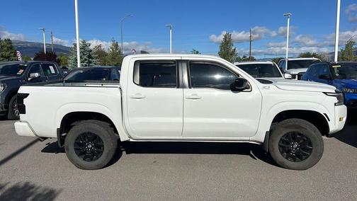 Glacier White 2023 Nissan Frontier SV