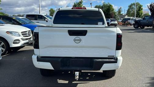Glacier White 2023 Nissan Frontier SV