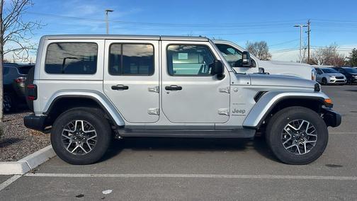 2024 Jeep Wrangler 4-Door Sahara 4x4