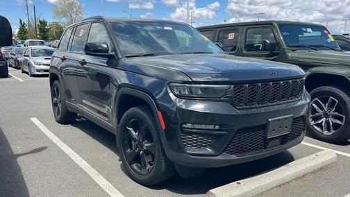 Diamond Black Crystal Pearlcoat 2023 Jeep Grand Cherokee Limited