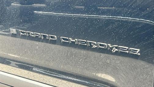 Diamond Black Crystal Pearlcoat 2023 Jeep Grand Cherokee Limited