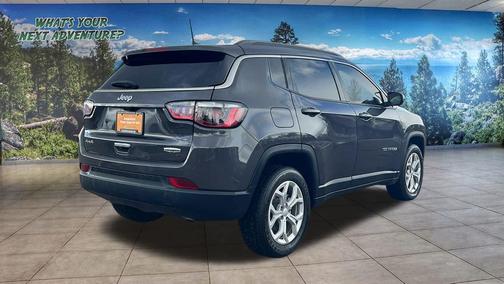 2024 Jeep Compass Latitude