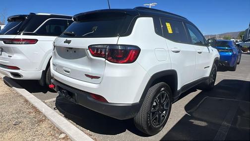 2025 Jeep Compass Trailhawk