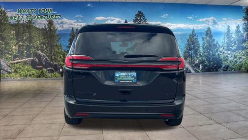 2026 Chrysler Pacifica L