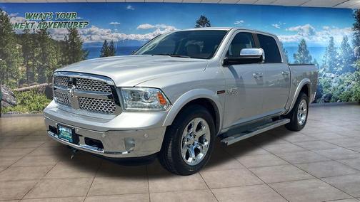 Bright Silver Metallic Clearcoat 2016 RAM 1500 Laramie