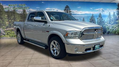 Bright Silver Metallic Clearcoat 2016 RAM 1500 Laramie