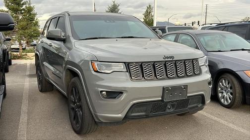 2021 Jeep Grand Cherokee Laredo