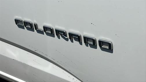 Summit White 2022 Chevrolet Colorado Z71