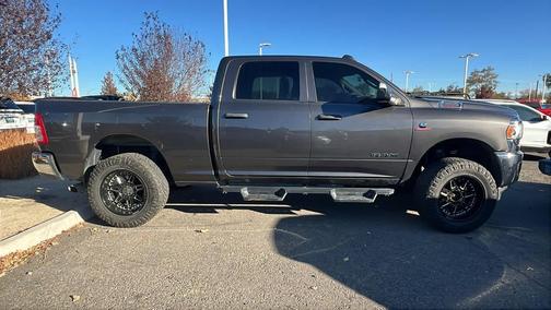 2021 RAM 3500 Tradesman Crew Cab 4x4 6'4' Box