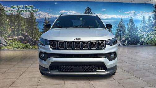 Silver Zynith Metallic Clearcoat 2026 Jeep Compass Latitude