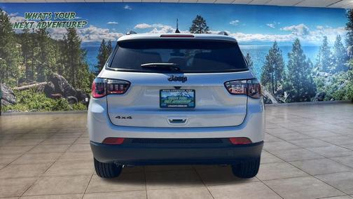 Silver Zynith Metallic Clearcoat 2026 Jeep Compass Latitude