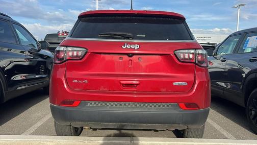 Red Hot Pearlcoat 2025 Jeep Compass Latitude