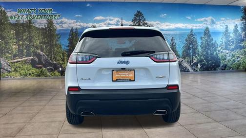 Bright White Clearcoat 2022 Jeep Cherokee Latitude Lux
