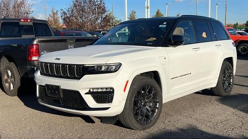 Bright White Clearcoat 2023 Jeep Grand Cherokee 4xe Summit