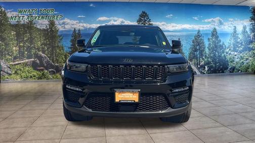 Diamond Black Crystal Pearlcoat 2023 Jeep Grand Cherokee Limited