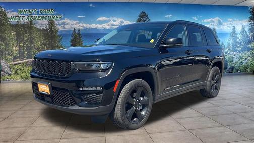 Diamond Black Crystal Pearlcoat 2023 Jeep Grand Cherokee Limited