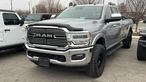 2019 RAM 3500 Laramie Crew Cab 4x4 8' Box