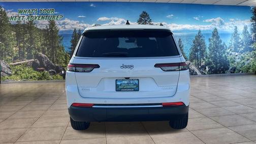 Bright White Clearcoat 2026 Jeep Grand Cherokee L Altitude