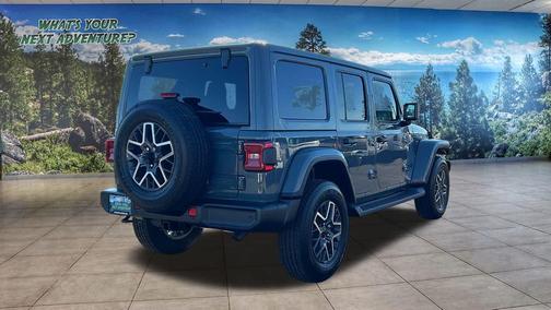 2026 Jeep Wrangler 4-Door Sahara 4x4