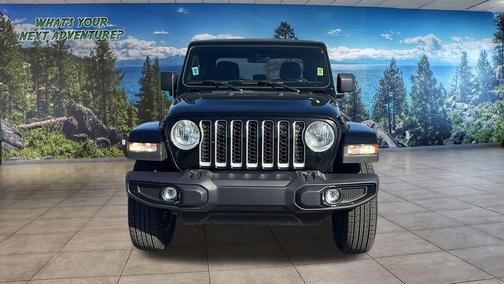 2022 Jeep Gladiator Overland