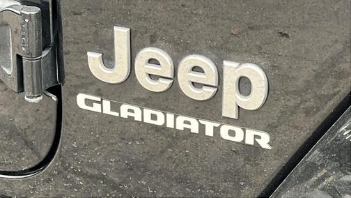 2022 Jeep Gladiator Overland