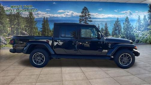 2022 Jeep Gladiator Overland