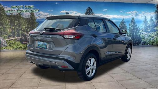 Gun Metallic 2024 Nissan Kicks S