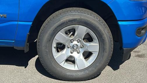 Hydro Blue Pearlcoat 2021 RAM 1500 Big Horn/Lone Star