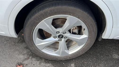 2021 Audi Q5 45 Premium Plus