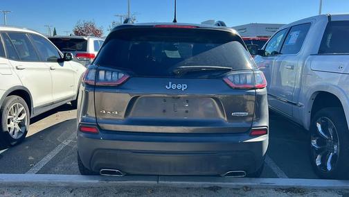 2022 Jeep Cherokee Latitude Lux