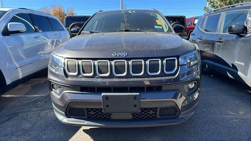 2022 Jeep Compass Latitude Lux