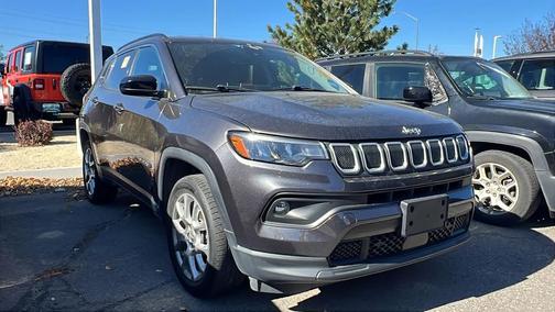2022 Jeep Compass Latitude Lux