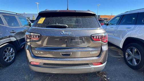 2022 Jeep Compass Latitude Lux