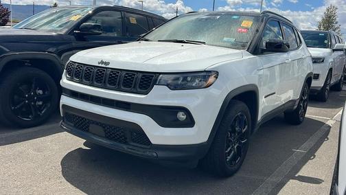 Bright White Clearcoat 2024 Jeep Compass Latitude