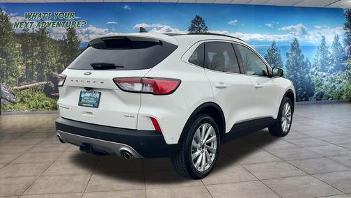 2022 Ford Escape Titanium