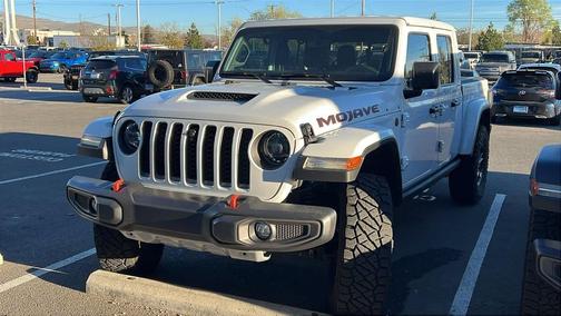 Bright White Clearcoat 2023 Jeep Gladiator Mojave 4x4