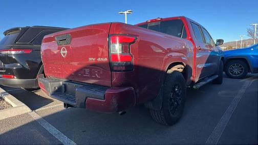 2024 Nissan Frontier SV