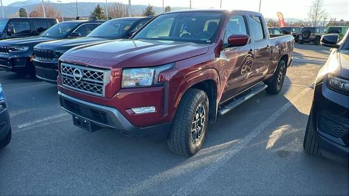 2024 Nissan Frontier SV